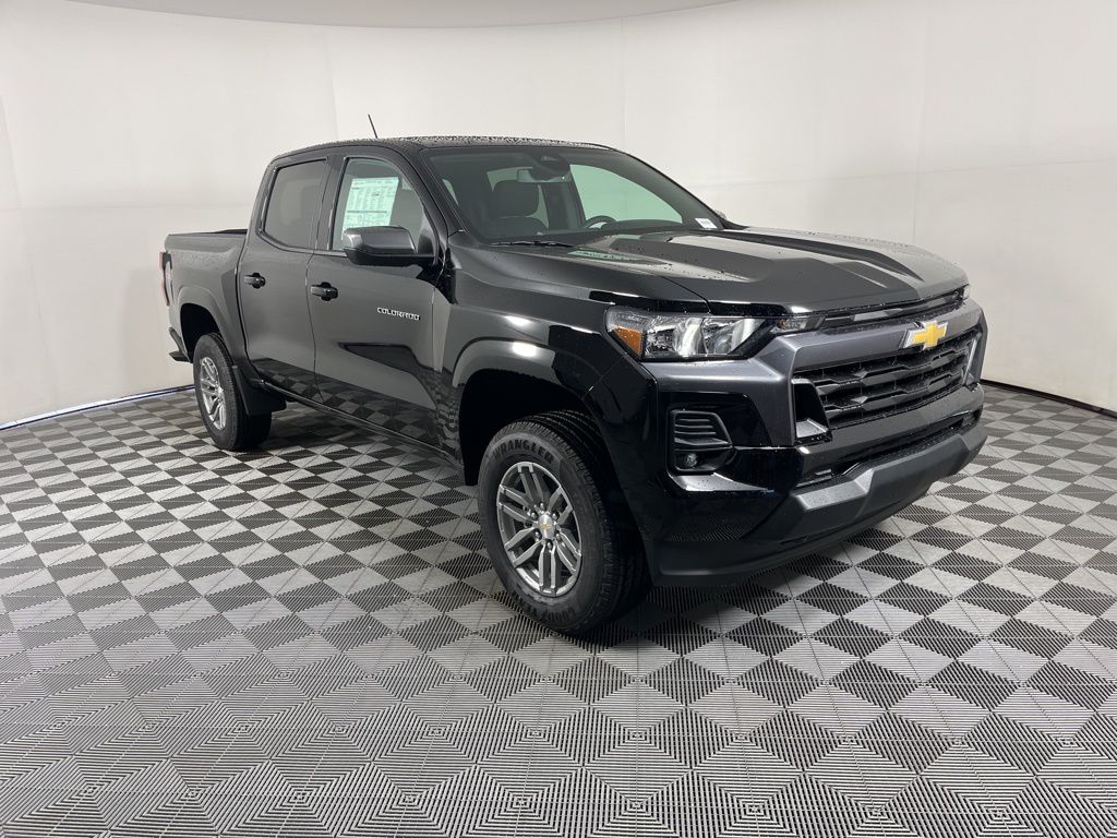 2024 Chevrolet Colorado LT 6