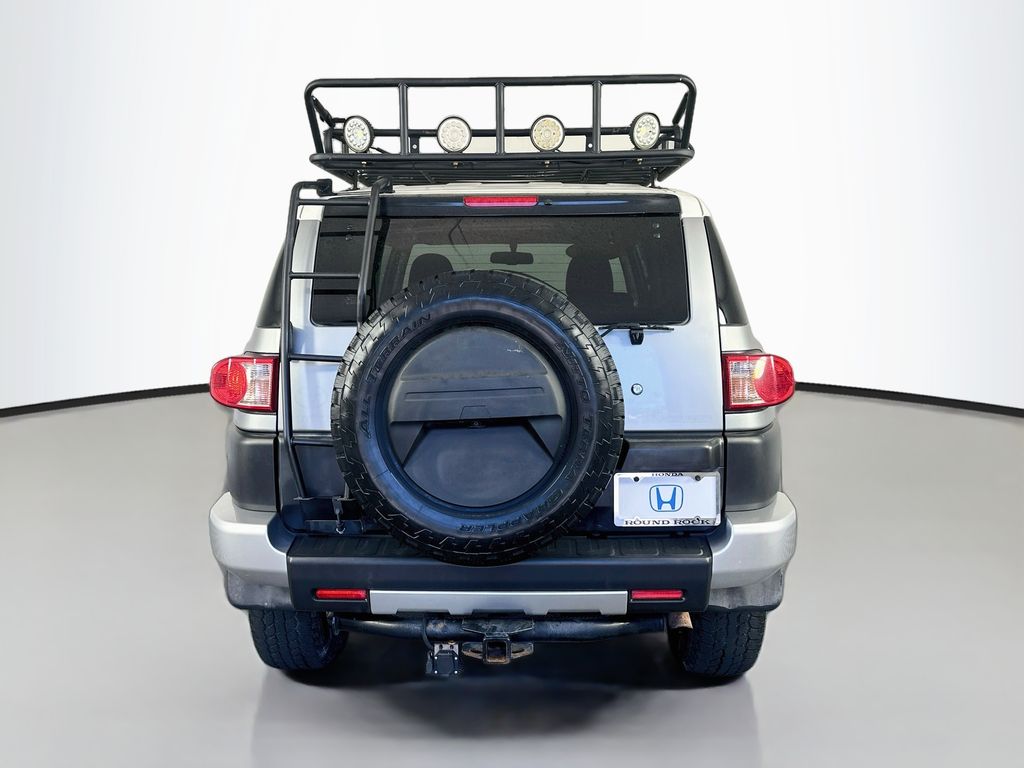Thumbnail: 2010 Toyota FJ Cruiser - 6