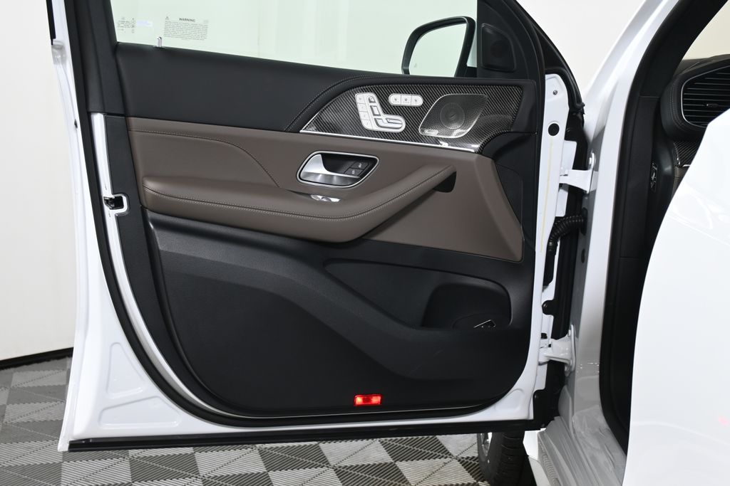 Thumbnail: 2026 Mercedes-Benz GLE - 26