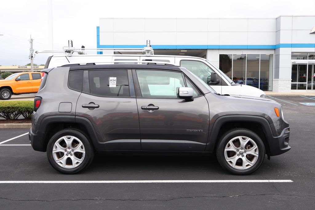 Thumbnail: 2016 Jeep Renegade - 7