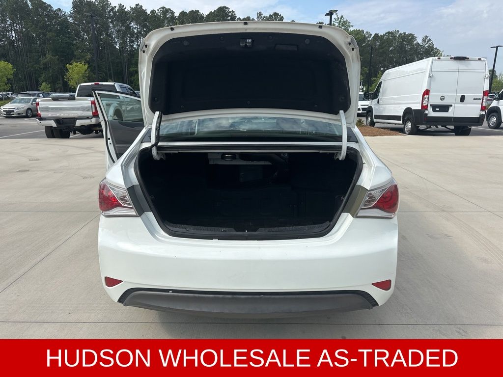 2012 Porcelain White Pearl Mica Hyundai Sonata Base FWD Sedan