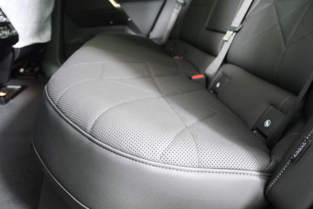 Thumbnail: 2026 BMW iX - 14