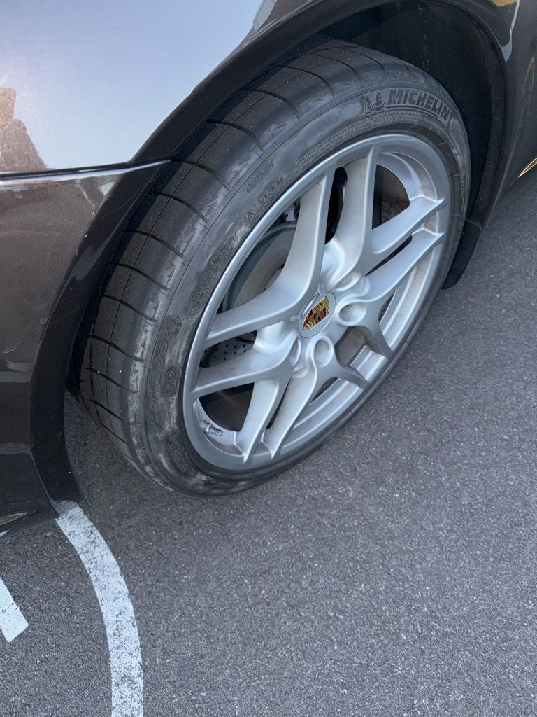 Thumbnail: 2010 Porsche 911 - 4