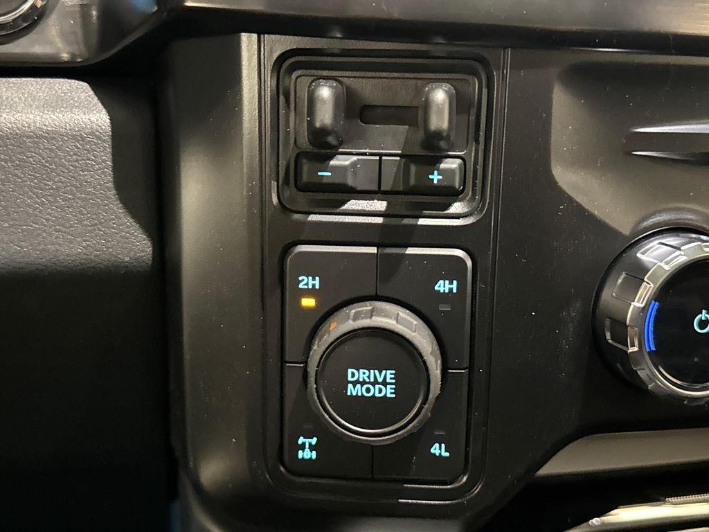 New 2026 White Ford Lariat image 31