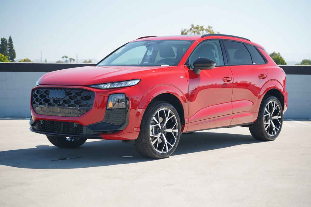 Thumbnail: 2026 Audi Q3 - 1