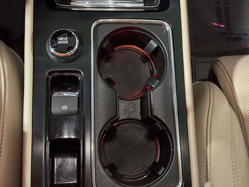 Certified Used 2022 Flight Blue Metallic Clearcoat Lincoln Grand Touring image 14