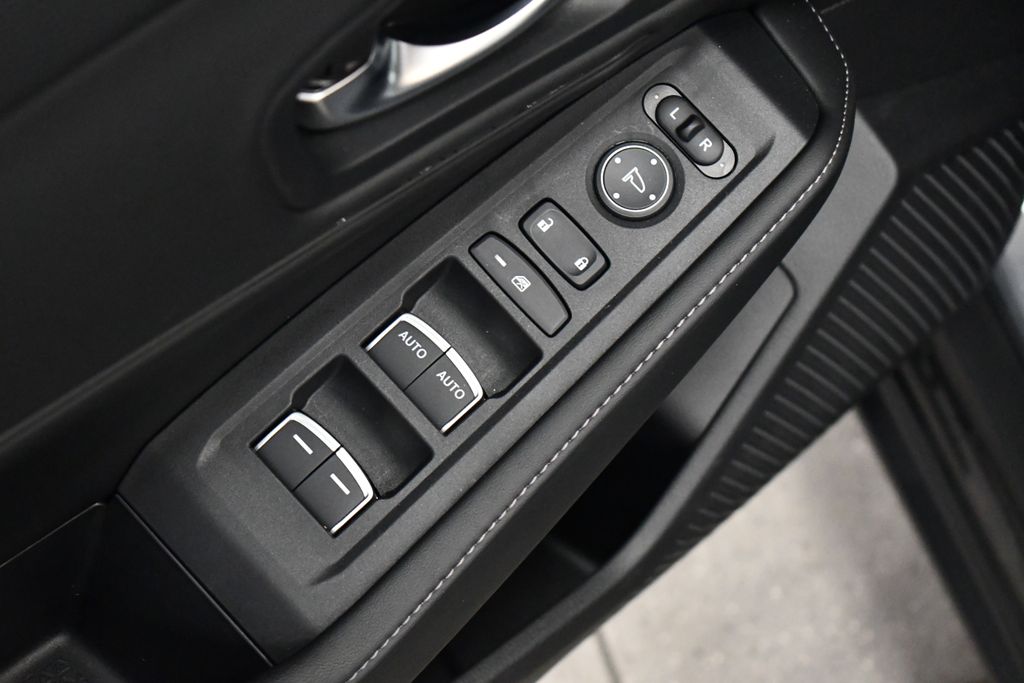 Thumbnail: 2025 Honda Accord - 16