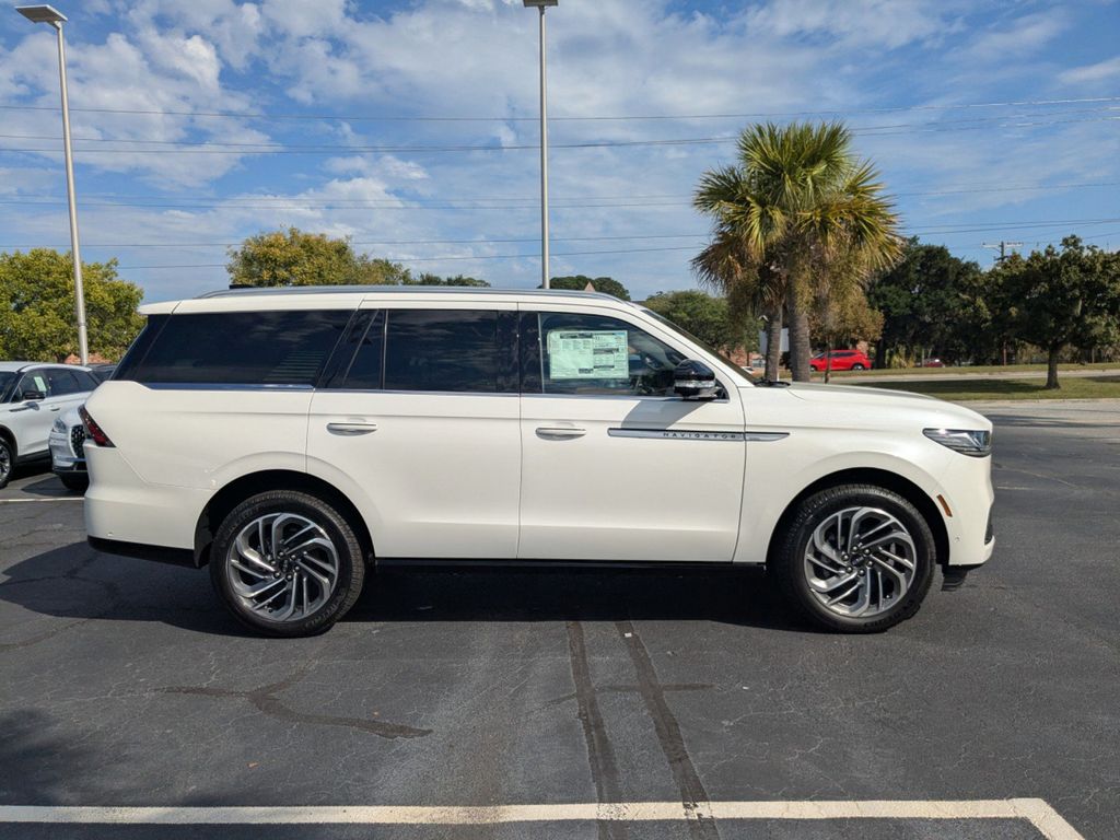 2025 Lincoln Navigator Reserve