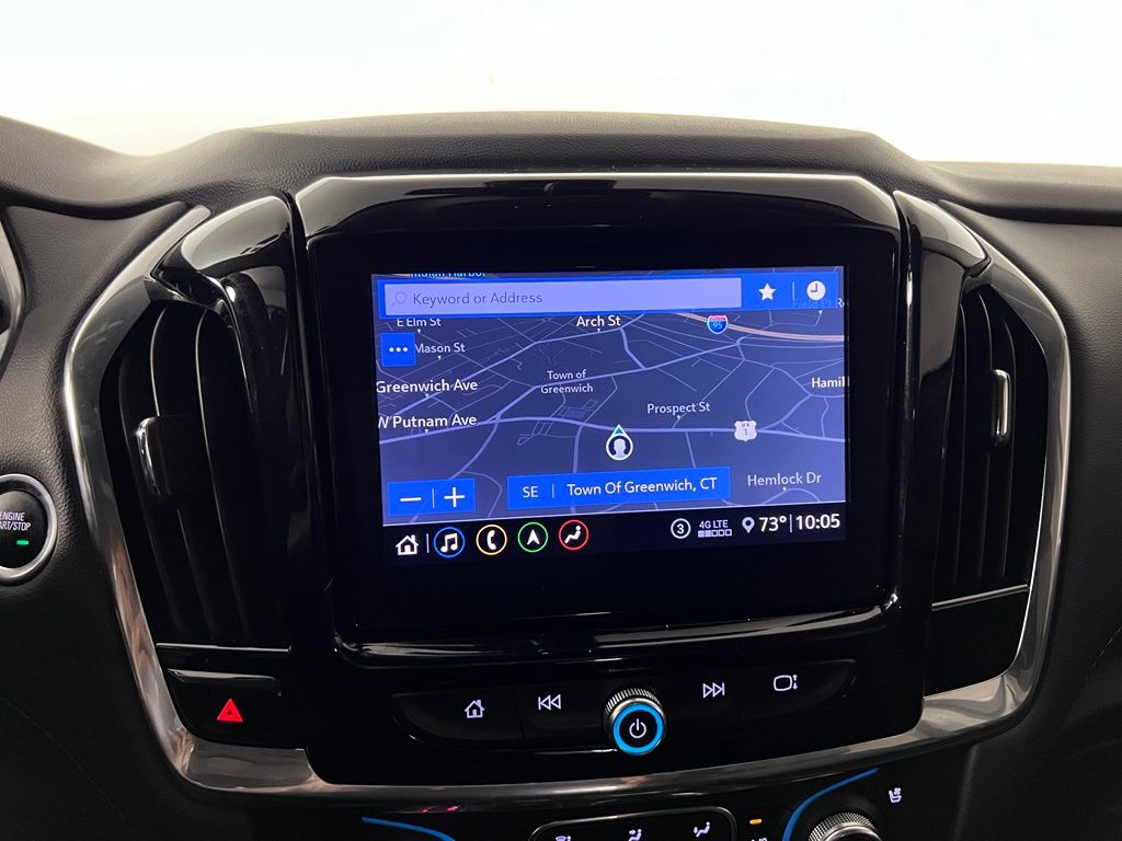 Used 2020 White Chevrolet Premier image 31