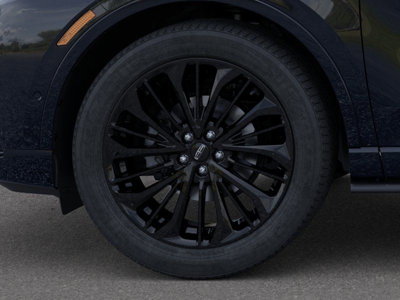 New 2026 Infinite Black Metallic Clearcoat Lincoln Grand Touring image 19