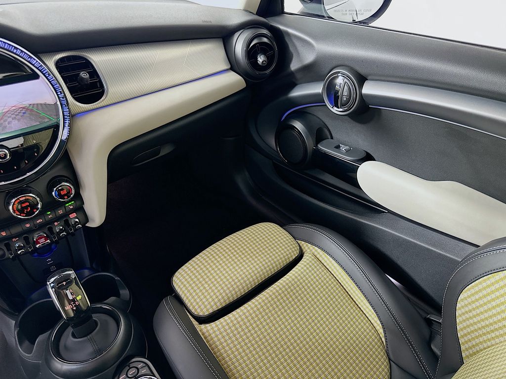 Thumbnail: 2024 MINI Cooper - 24