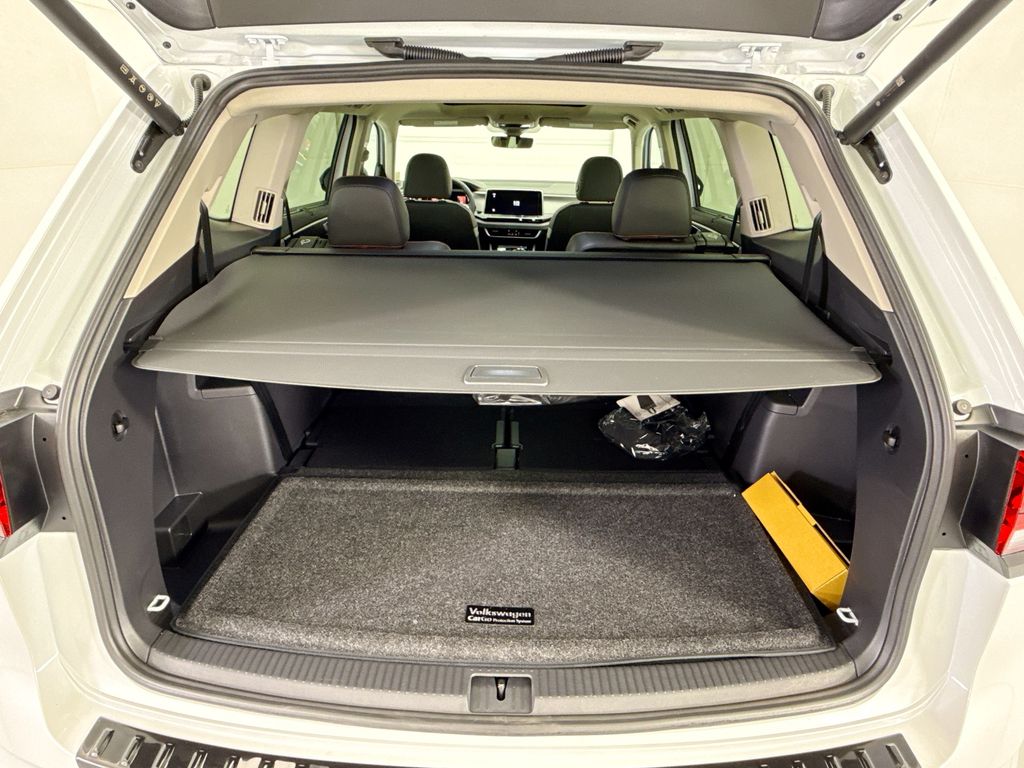 Thumbnail: 2026 Volkswagen Atlas - 25