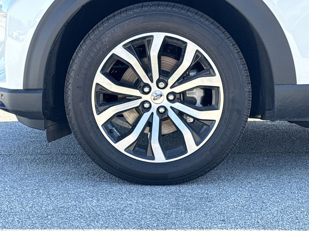 2025 Ford Explorer ST-Line - 8