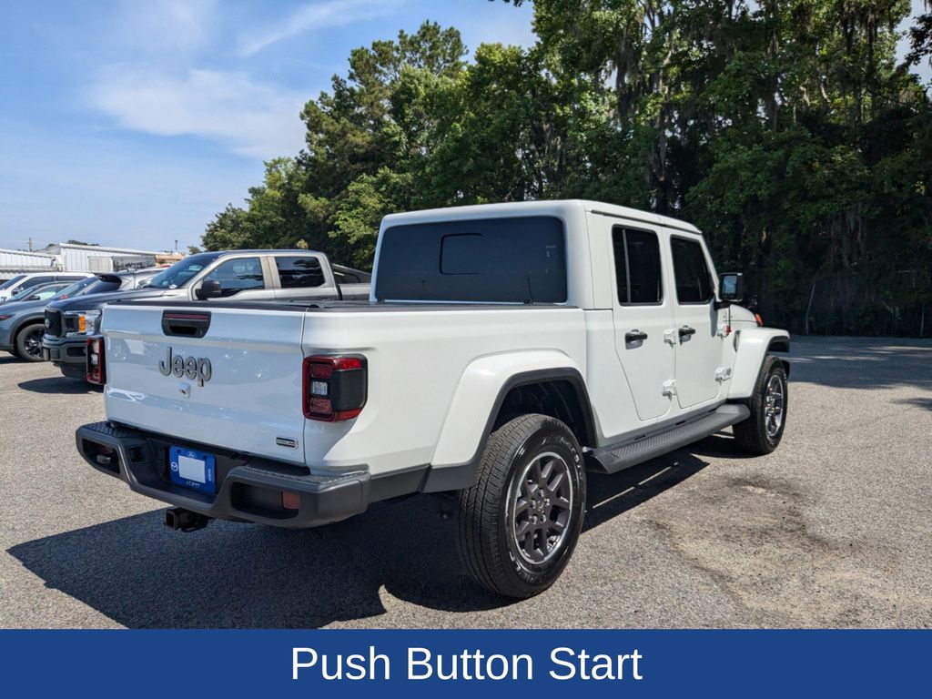 2022 Jeep Gladiator Overland