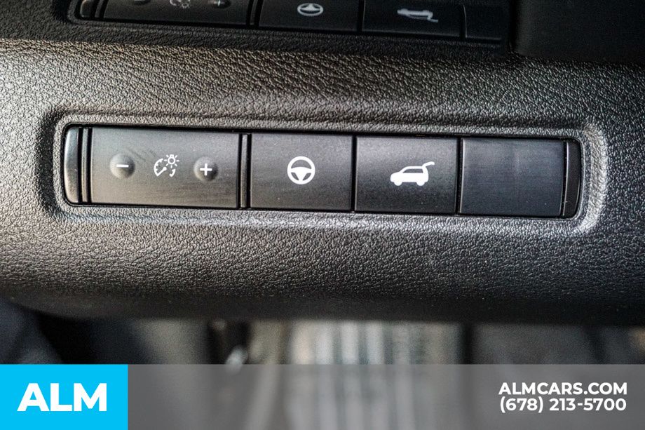 2025 Nissan Pathfinder SV - Photo 47