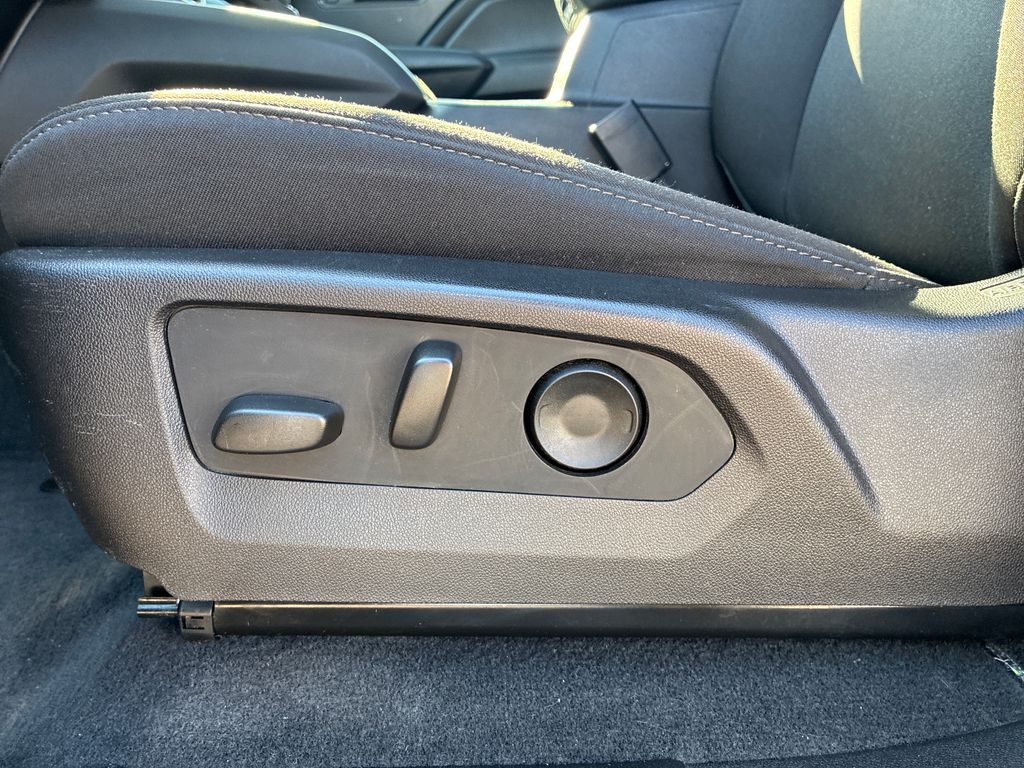 2024 Chevrolet Colorado Trail Boss - 10