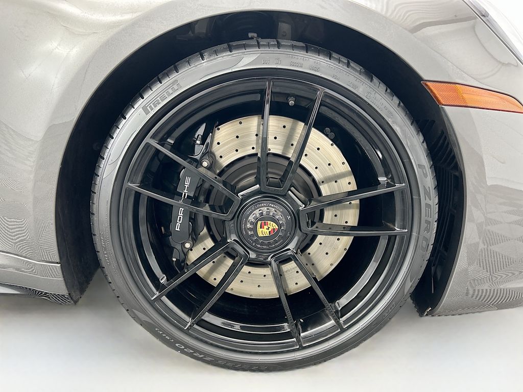 Thumbnail: 2023 Porsche 911 - 30