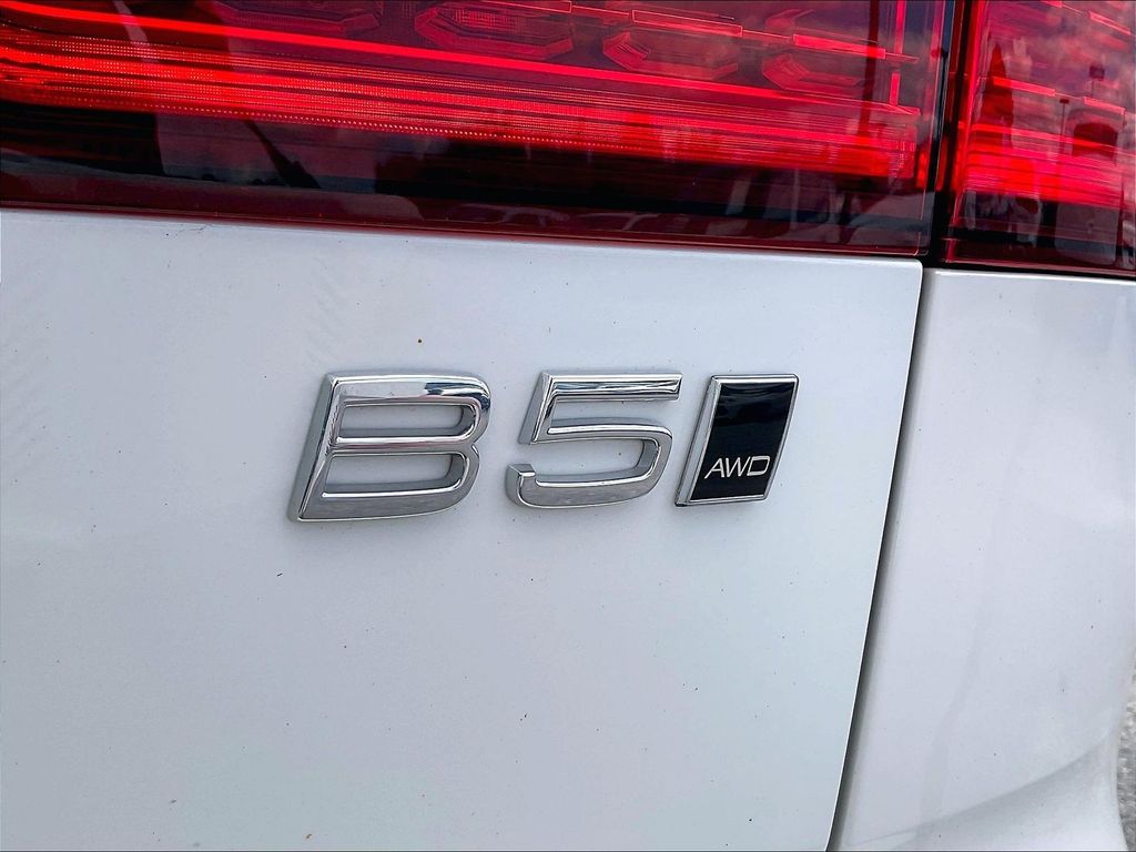 2025 Volvo V60 Cross Country — photo 27