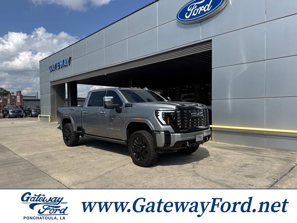 2026 GMC Sierra 2500HD Denali Ultimate Crew Cab 4WD