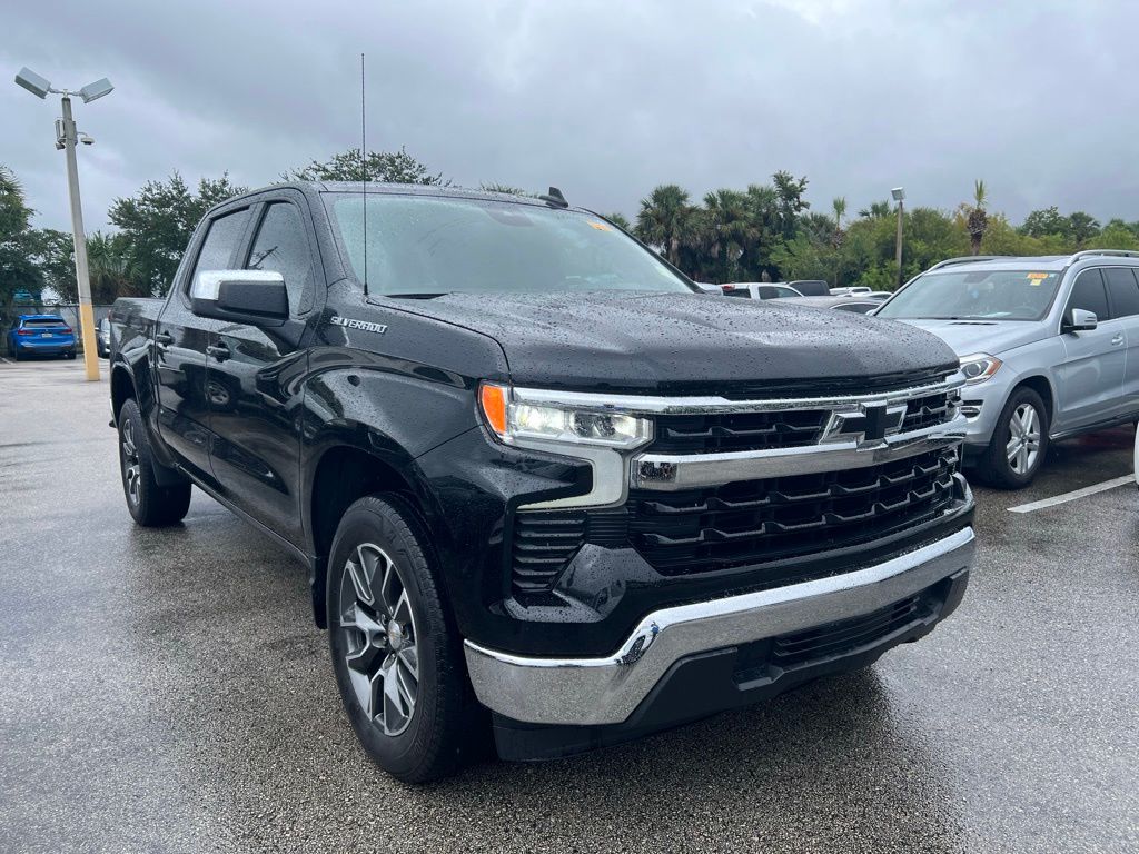 2023 Chevrolet Silverado 1500 LT 2