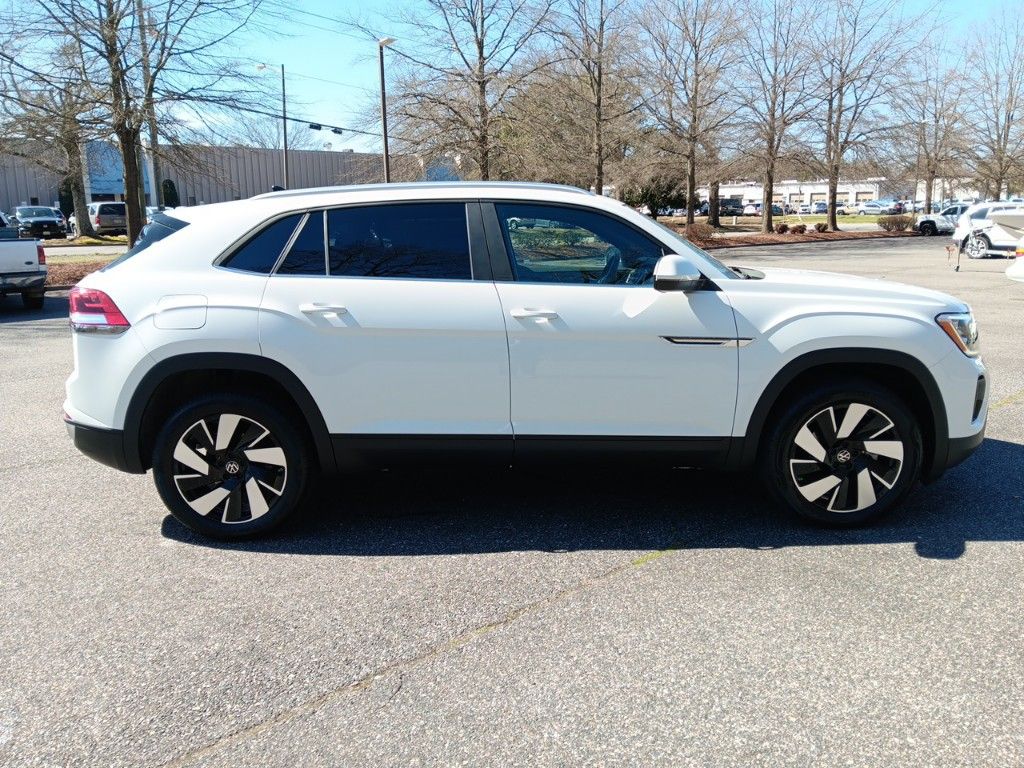 2024 Volkswagen Atlas Cross Sport 2.0T SE w/Technology 6