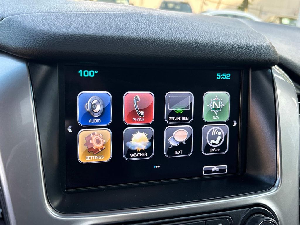 Thumbnail: 2018 Chevrolet Suburban - 9