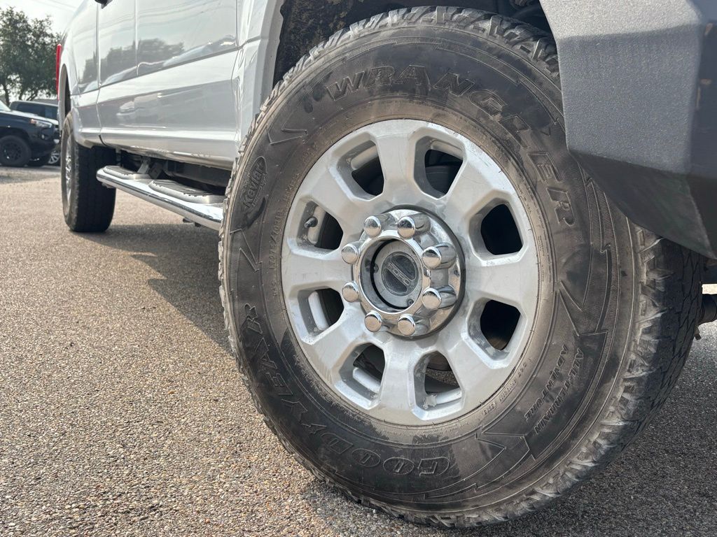 2020 Ford F-250SD XL photo