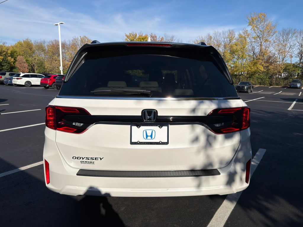 Thumbnail: 2026 Honda Odyssey - 4