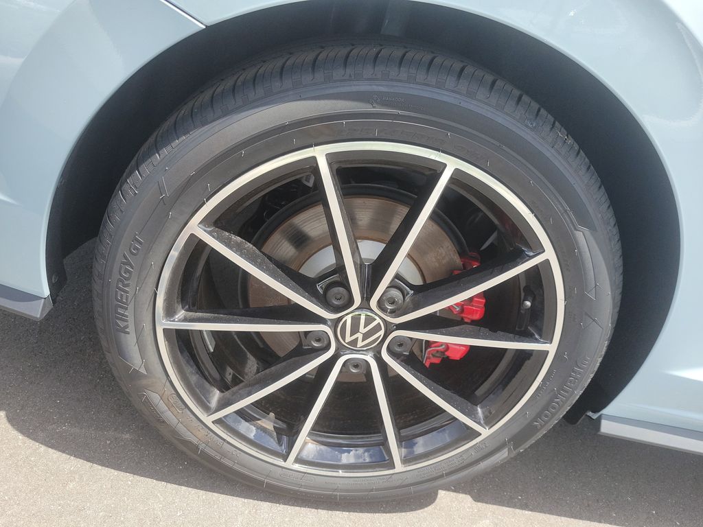 View vehicle photo 6