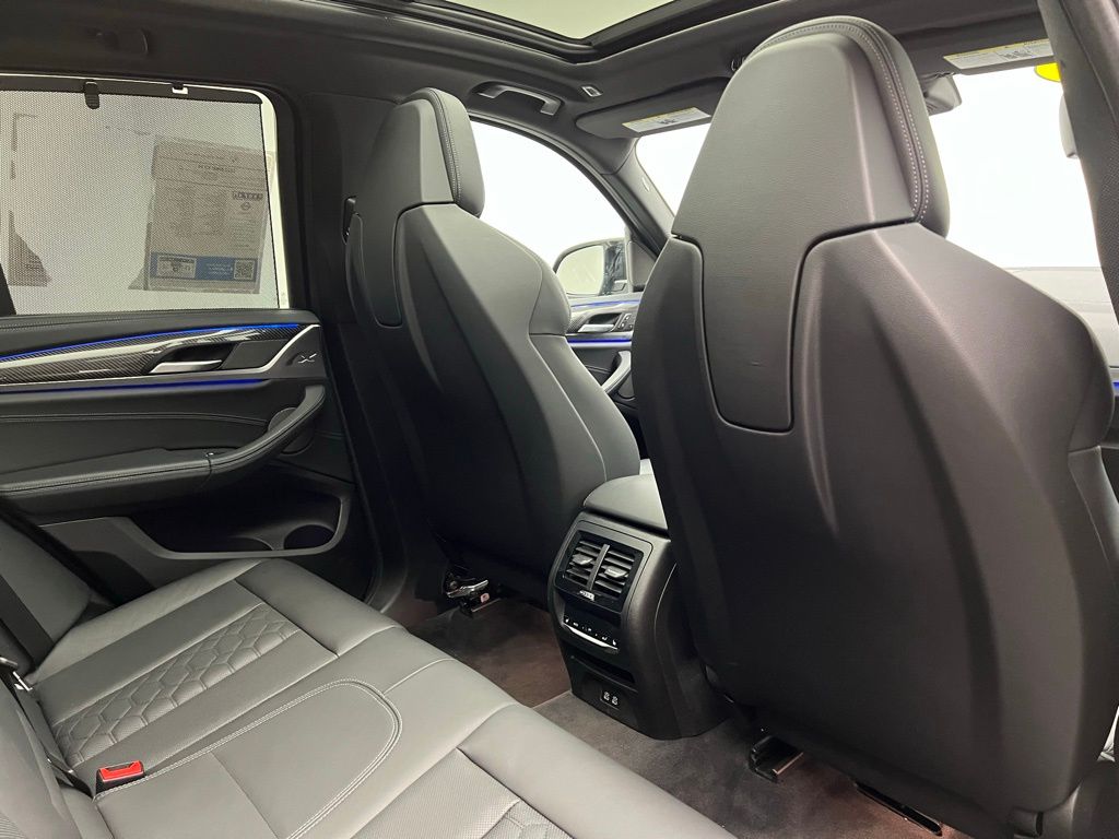 Thumbnail: 2022 BMW X3 - 9