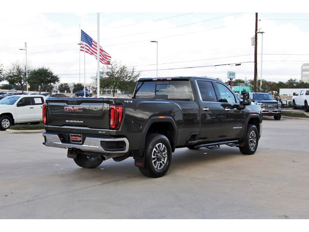 2023 GMC Sierra 2500HD SLT - 4