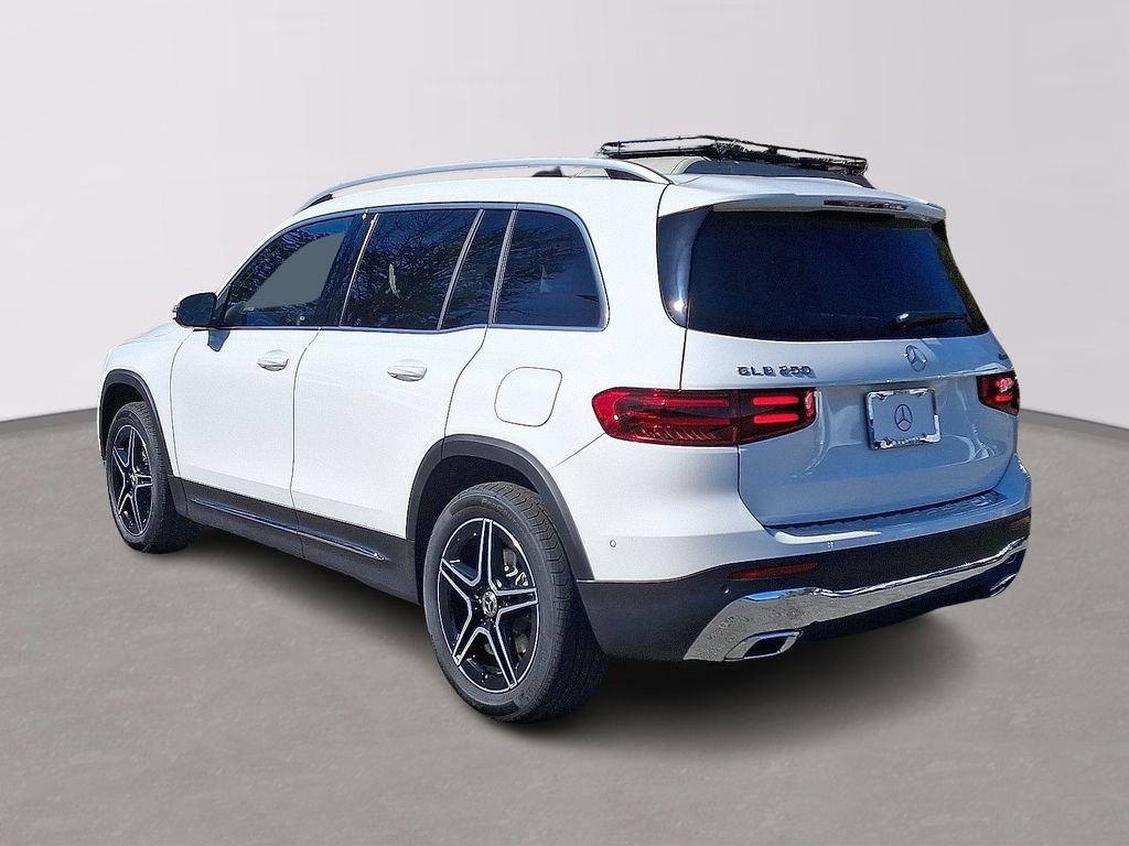 Thumbnail: 2026 Mercedes-Benz GLB - 4