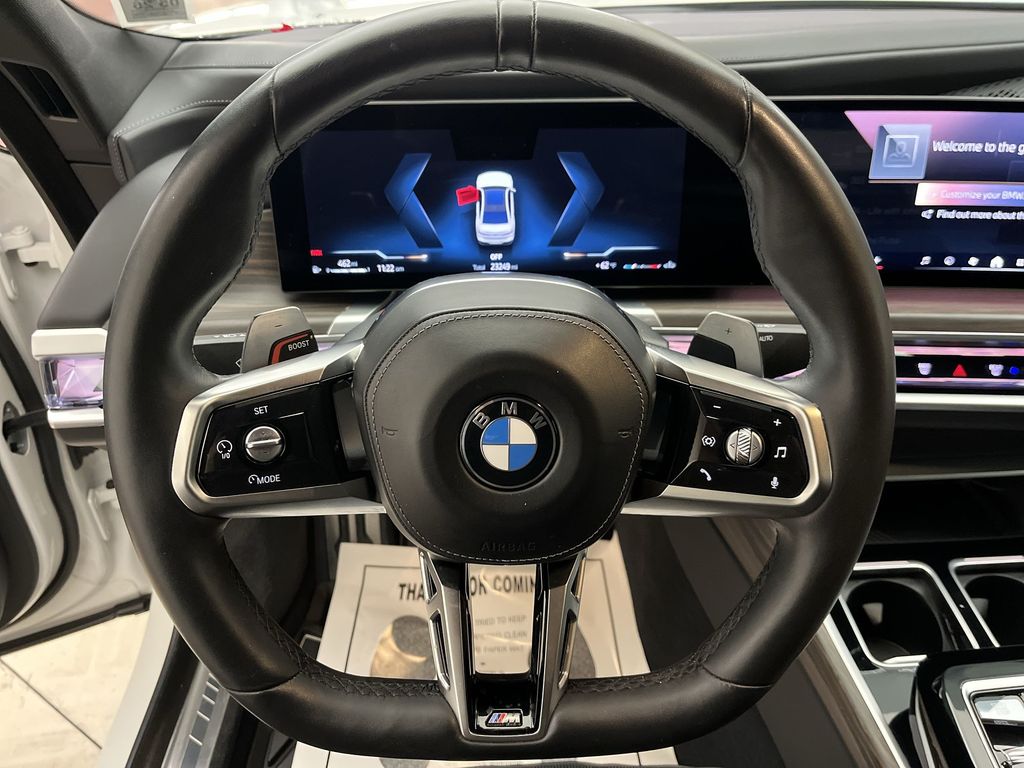 Thumbnail: 2023 BMW 7 Series - 14