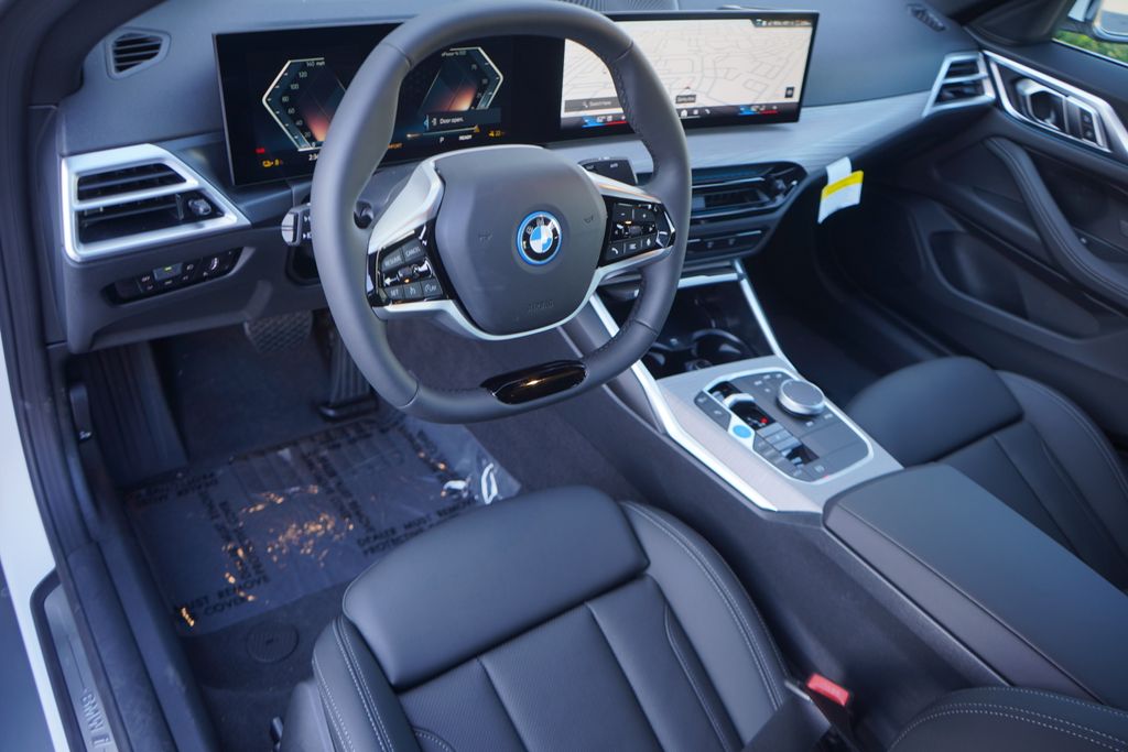 2025 BMW i4 eDrive40 12