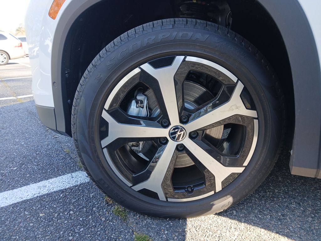 New 2026 White Volkswagen 2.0T SE image 26
