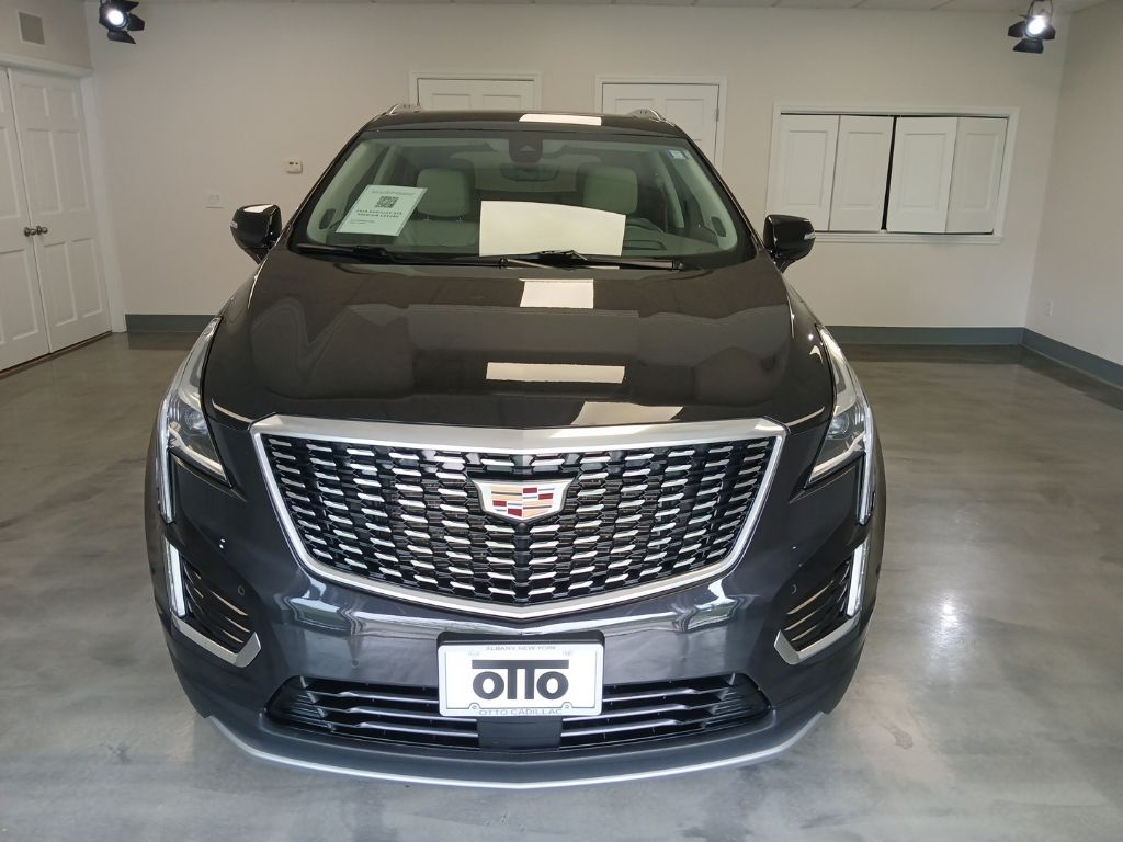 used 2020 Cadillac XT5 car, priced at $26,350