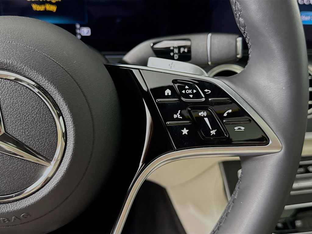 Thumbnail: 2023 Mercedes-Benz E-Class - 12