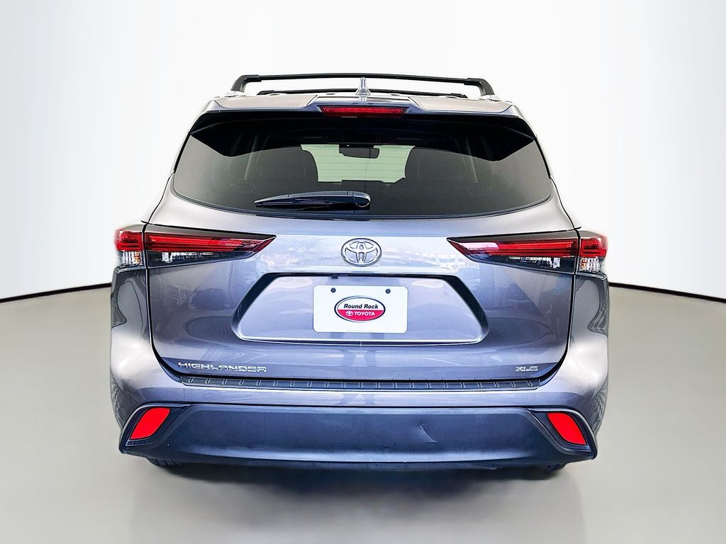 Thumbnail: 2024 Toyota Highlander - 6
