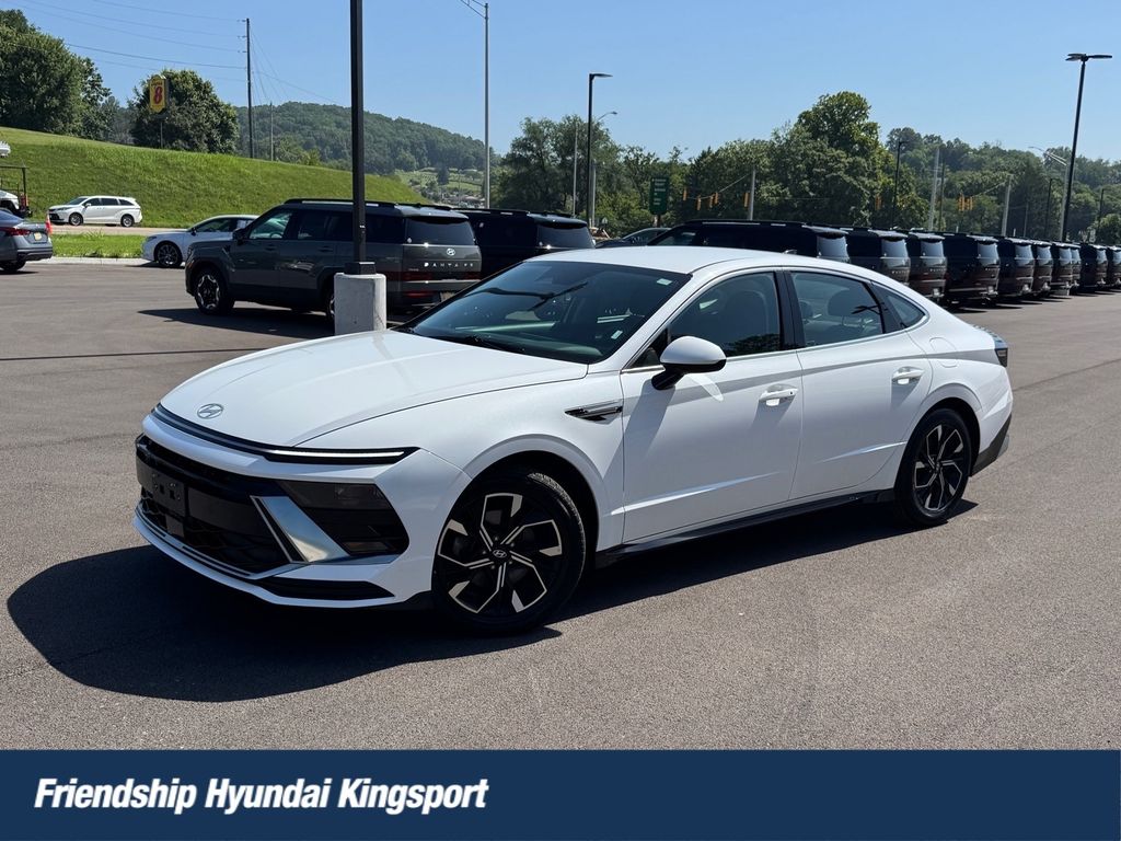 Serenity White 2024 Hyundai Sonata Sedan Front-Wheel Drive 8-Speed Automatic