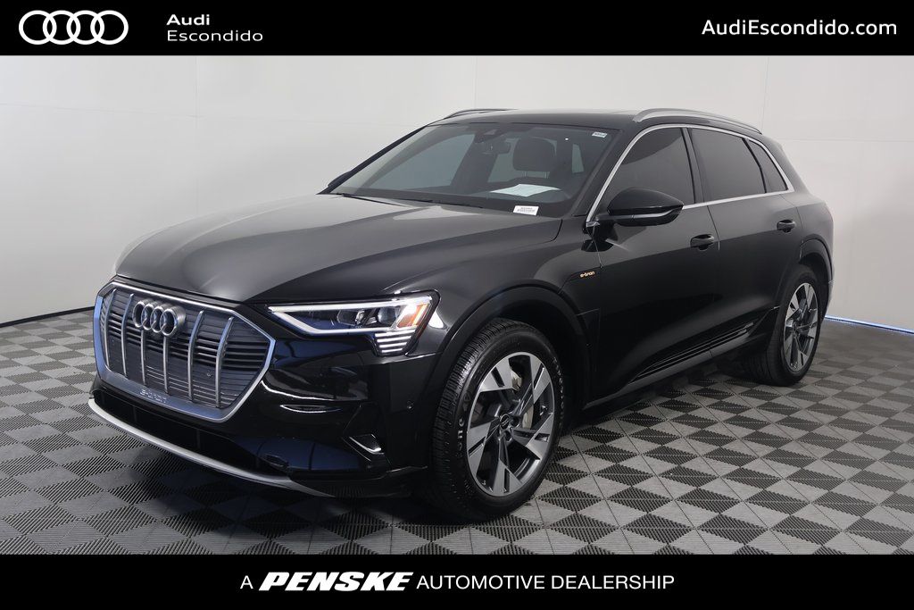 2022 Audi e-tron Premium Plus Hero Image