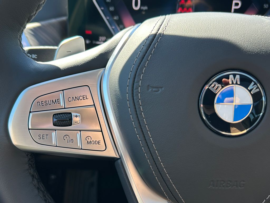 Thumbnail: 2026 BMW X7 - 19