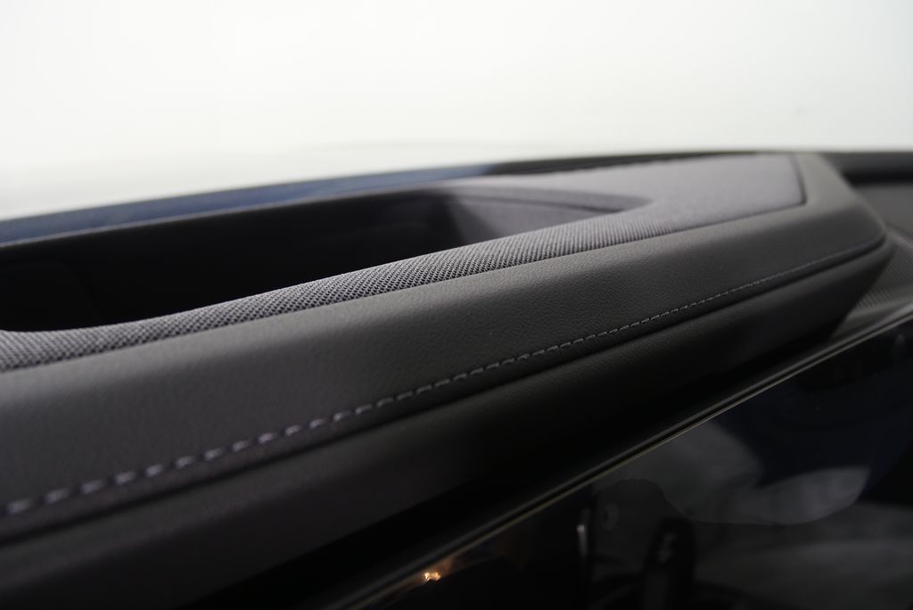 Thumbnail: 2026 BMW 7 Series - 20