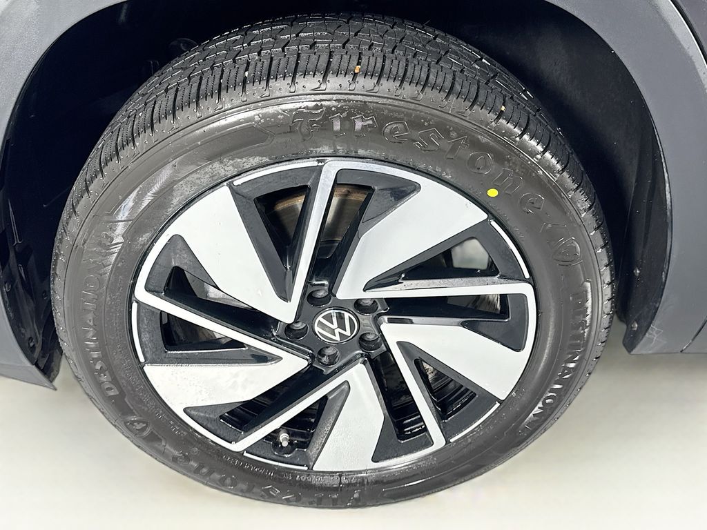2024 Volkswagen Atlas 2.0T SE w/Technology photo