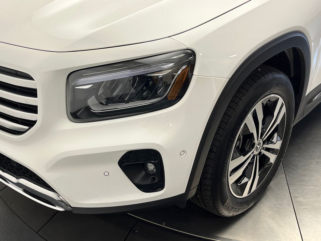 2025 Mercedes-Benz GLB 250 9