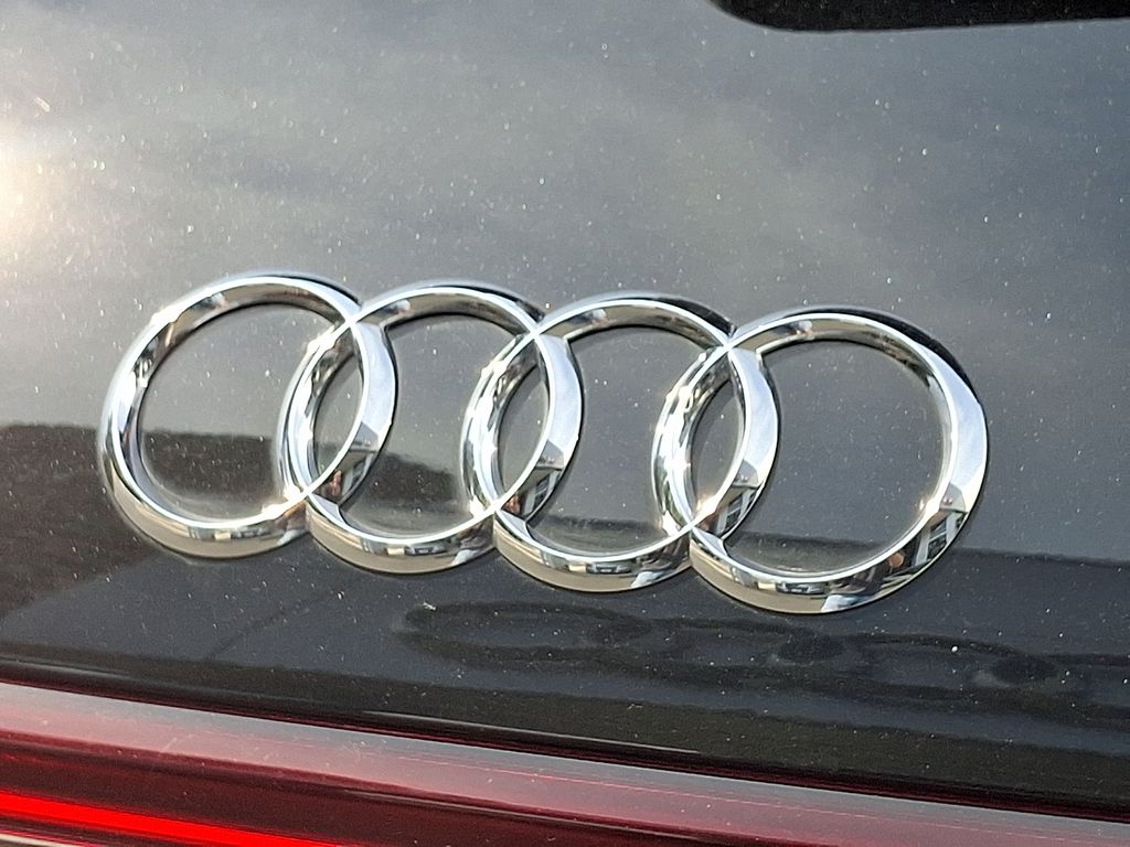 Thumbnail: 2023 Audi Q4 e-tron - 28