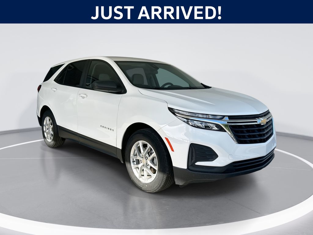 2022 Chevrolet Equinox LS FWD with 1LS