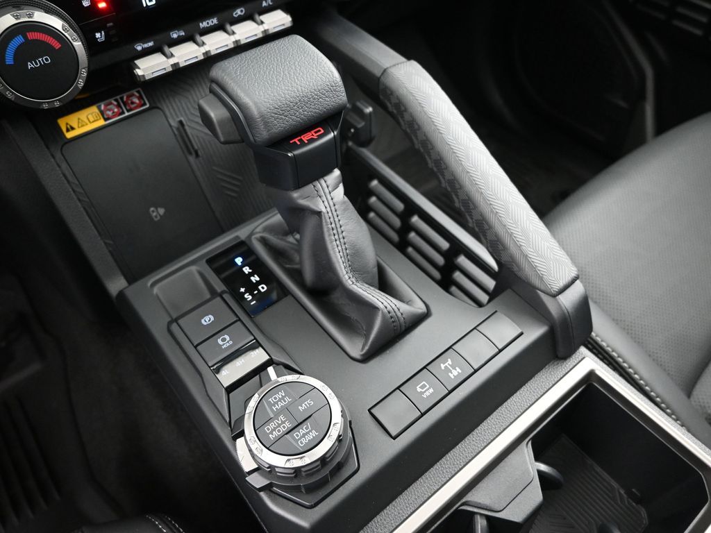 2025 Toyota 4Runner Hybrid TRD Off Road