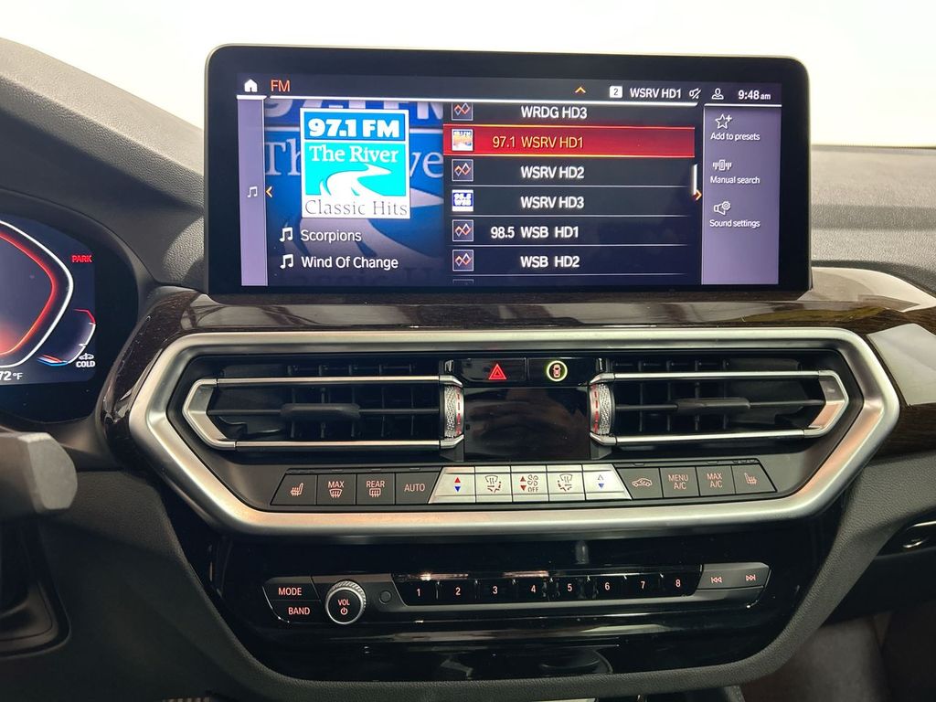 Thumbnail: 2025 BMW X4 - 16