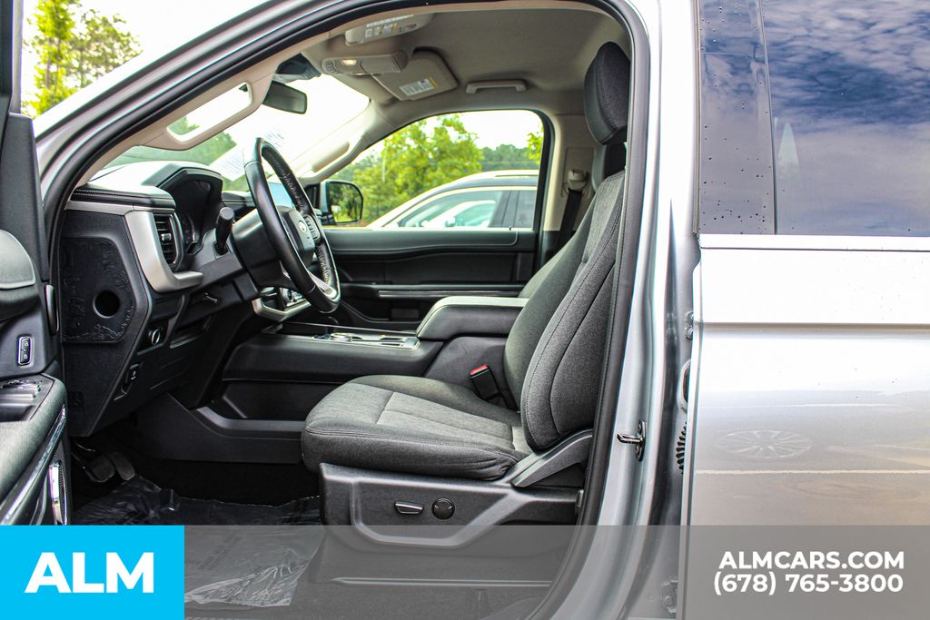 Used 2024 Silver Ford XLT image 17