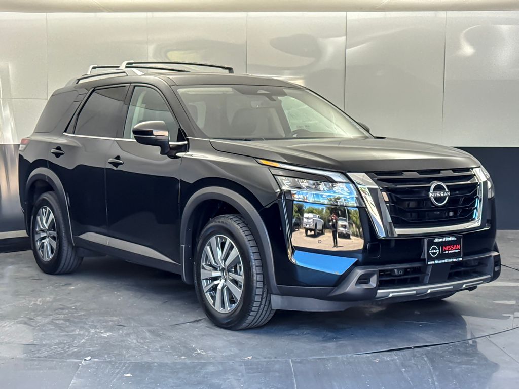 Super Black 2024 Nissan Pathfinder SL FWD SUV / Crossover Front-Wheel Drive 9-Speed Automatic